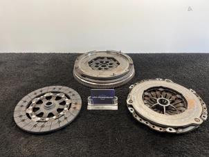 Used Dual mass flywheel Mini Countryman (F60) 2.0 16V Cooper S ALL4 Price € 349,94 Inclusive VAT offered by Van Kronenburg Engines
