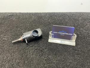 Used Camshaft adjuster Mini Countryman (F60) 2.0 16V Cooper S ALL4 Price € 58,95 Inclusive VAT offered by Van Kronenburg Engines