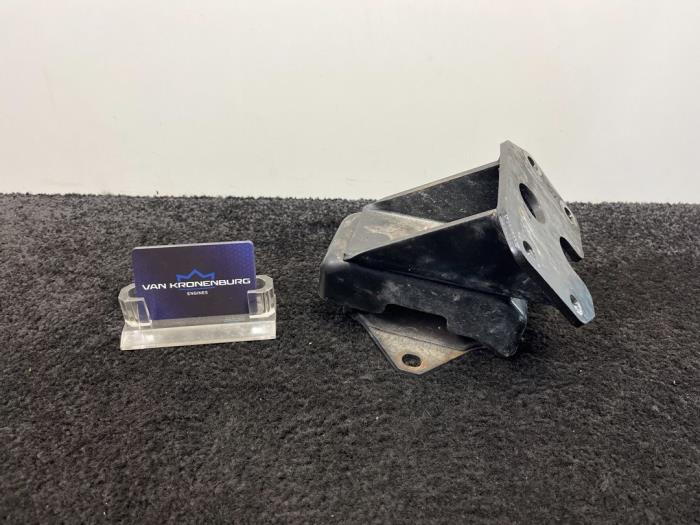 Used Engine mount Mitsubishi Pajero Sport (K7/9) Price on request offered by Van Kronenburg Engines