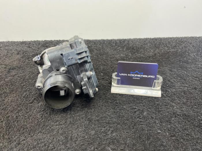 Throttle body from a Peugeot Expert (VA/VB/VE/VF/VY) 2.0 Blue HDi 120 16V 4x4