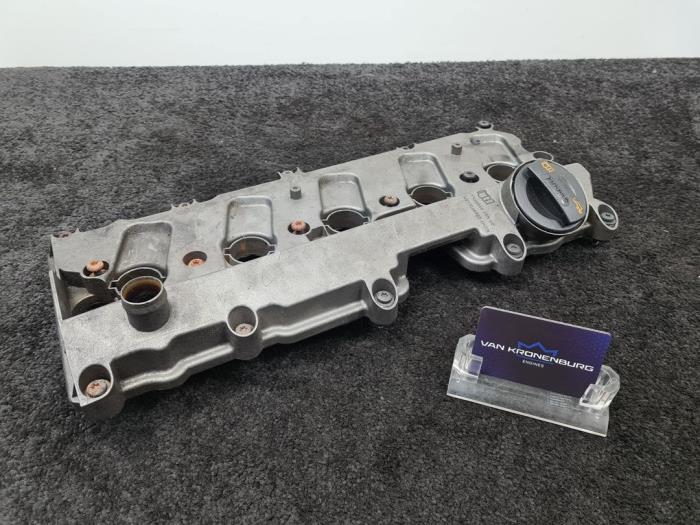 Usagé Couvercle soupapes Audi S6 (C6) 5.2 V10 40V Prix € 50,00 Prix TTC proposé par Van Kronenburg Engines