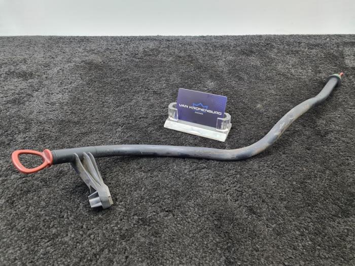 Gebrauchte Ölmessstab Mercedes Vito (639.7) 2.2 113 CDI 16V Euro 5 Preis € 15,00 Mit Mehrwertsteuer angeboten von Van Kronenburg Engines