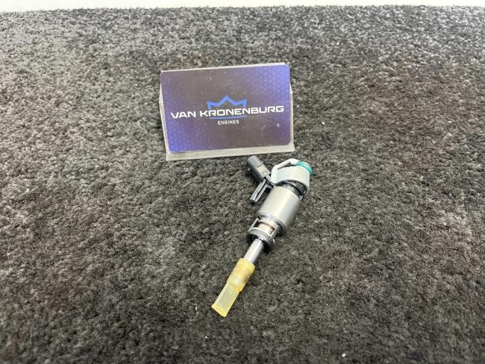 Injecteur (injection essence) d'un Audi S3 (8V1/8VK) 2.0 T FSI 16V 2014