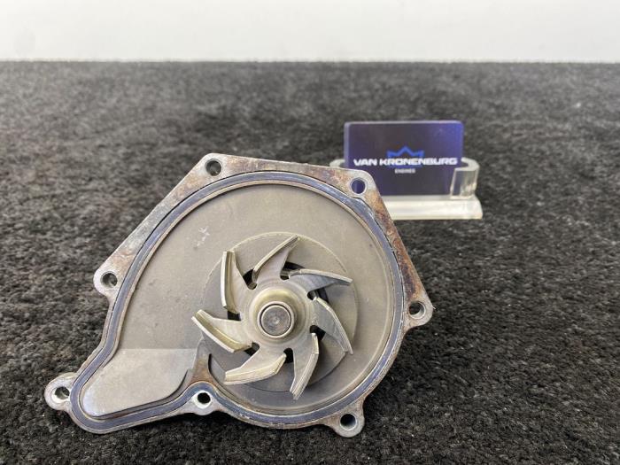 Begagnade Vattenpump Audi A6 Avant Quattro (C6) 3.0 TDI V6 24V Pris € 37,99 Inklusive moms erbjuds av Van Kronenburg Engines
