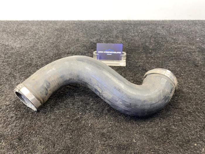 Gebrauchte Intercooler Schlauch Volkswagen Amarok 2.0 BiTDI 16V 140 Preis € 25,00 Mit Mehrwertsteuer angeboten von Van Kronenburg Engines