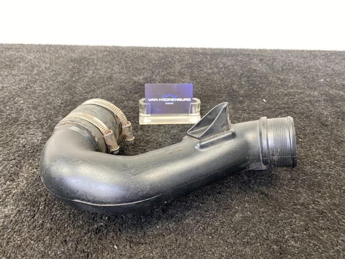 Gebrauchte Intercooler Schlauch Volkswagen Amarok 2.0 BiTDI 16V 180 Preis € 23,60 Mit Mehrwertsteuer angeboten von Van Kronenburg Engines
