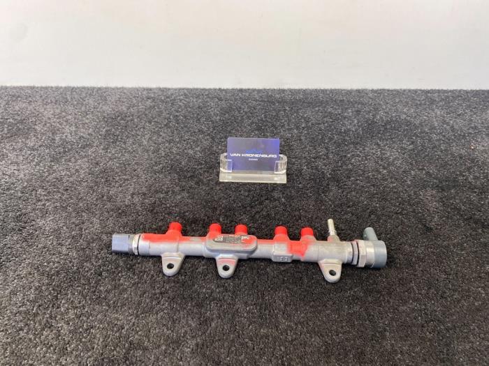 Usagé Système d'injection BMW 3 serie (F30) 318d 2.0 16V Prix € 65,00 Prix TTC proposé par Van Kronenburg Engines