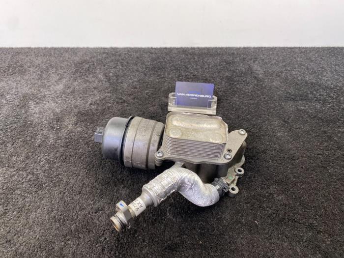 Gebrauchte Ölfiltergehäuse Peugeot 207/207+ (WA/WC/WM) 1.6 16V GT THP Preis € 65,00 Mit Mehrwertsteuer angeboten von Van Kronenburg Engines