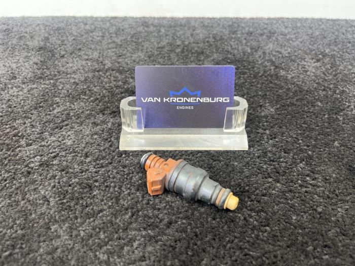 Injektor (Benzineinspritzung) van een Volkswagen Golf III (1H1) 2.8 VR6