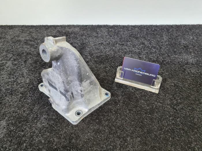 Used Engine mount Mercedes S (W220) 5.8 S-600L V12 36V Price € 49,95 Inclusive VAT offered by Van Kronenburg Engines