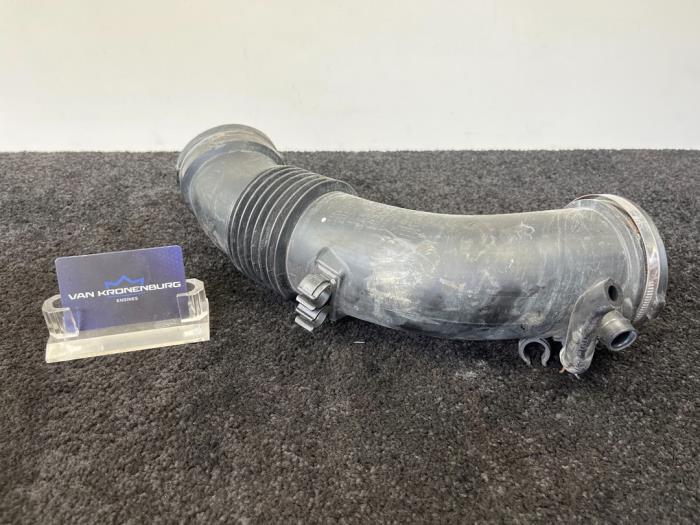 Begagnade Lufttratt Audi S5 (8T3) S5 4.2 V8 40V Pris € 15,00 Inklusive moms erbjuds av Van Kronenburg Engines
