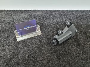 Used Intake manifold actuator BMW 3 serie Compact (E46/5) 318ti 16V Price € 25,00 Inclusive VAT offered by Van Kronenburg Engines