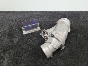 Używane Rura Turbo Volkswagen Crafter (SY) Cena € 99,99 Z VAT oferowane przez Van Kronenburg Engines