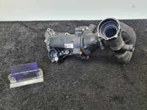 Gebrauchte Wasserpumpe Audi RS 5 (8T3) 4.2 V8 32V Preis € 125,01 Mit Mehrwertsteuer angeboten von Van Kronenburg Engines