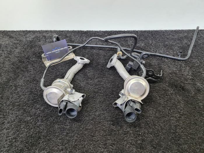 Używane Zawór EGR Audi RS 5 (8T3) RS5 4.2 V8 32V Cena € 59,94 Z VAT oferowane przez Van Kronenburg Engines
