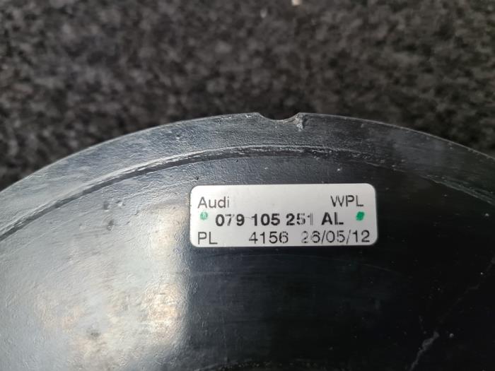 Kurbelwelle Riemenscheibe van een Audi RS 5 (8T3) 4.2 V8 32V 2014