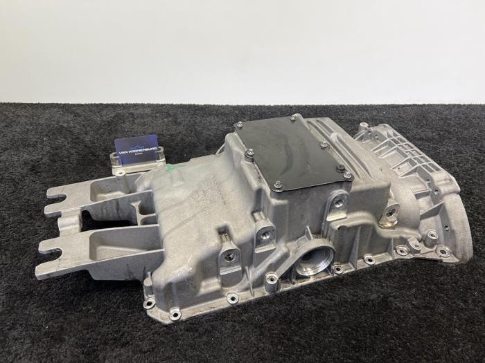 Usagé Couvercle carter Mercedes S (222.0/222.1) 3.0 S-350 BlueTEC, S-350 d 24V 4-Matic Prix € 699,95 Prix TTC proposé par Van Kronenburg Engines