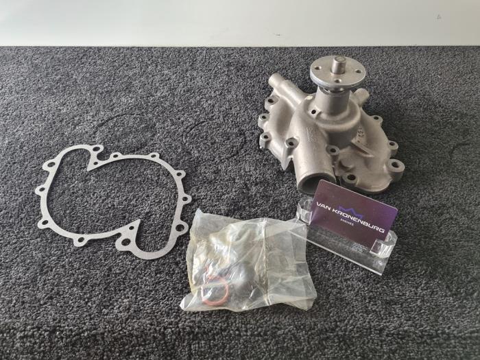 Nya Vattenpump Jeep J10 5.9 V8 2BBL Pris € 69,95 Inklusive moms erbjuds av Van Kronenburg Engines