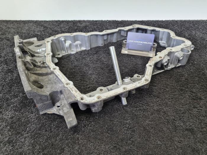 Usagé Couvercle carter Ford Mondeo IV 2.2 TDCi 16V Prix € 50,00 Prix TTC proposé par Van Kronenburg Engines