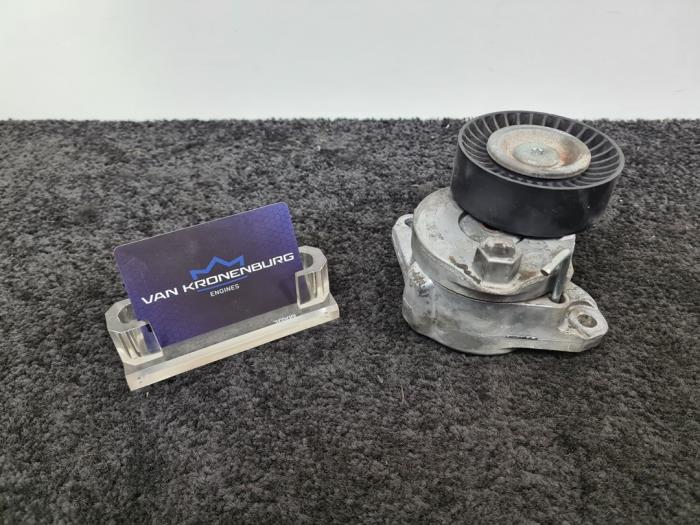 Usados Rodillo tensor correa múltiple Mercedes E (C207) E-350 CGI V6 24V Precio € 20,00 IVA incluido ofrecido por Van Kronenburg Engines