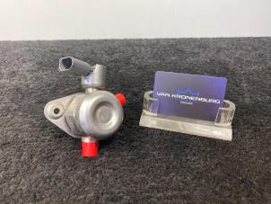 Used Mechanical fuel pump BMW 5 serie (F10) 550i xDrive V8 32V TwinPower Turbo Price € 99,99 Inclusive VAT offered by Van Kronenburg Engines