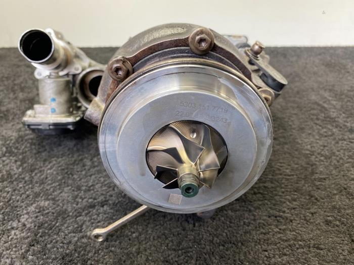 Turbo BMW 5 serie M550d xDrive 24V - 8583634 B57D30C BORGWARNER