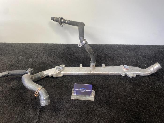 Begagnade Vattenrör Audi RS 4 Avant (B8) 4.2 V8 32V Pris € 150,00 Inklusive moms erbjuds av Van Kronenburg Engines