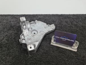 Used Air conditioning bracket Volkswagen Scirocco (137/13AD) 1.4 TSI 160 16V Price € 23,99 Inclusive VAT offered by Van Kronenburg Engines