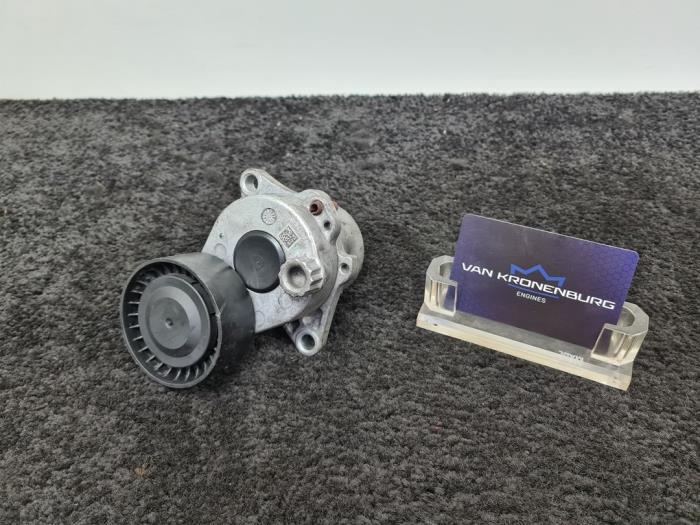 Usados Rodillo tensor correa múltiple Mercedes Vito (639.6) 2.2 110 CDI 16V Euro 5 Precio € 25,00 IVA incluido ofrecido por Van Kronenburg Engines