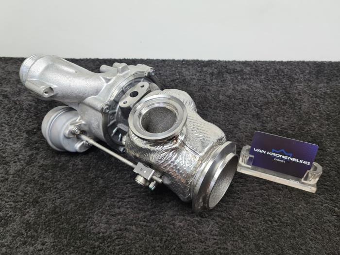 Nowe Turbo Mercedes G (463) G 500 4.0 Biturbo V8 32V Cena € 1.210,00 Z VAT oferowane przez Van Kronenburg Engines