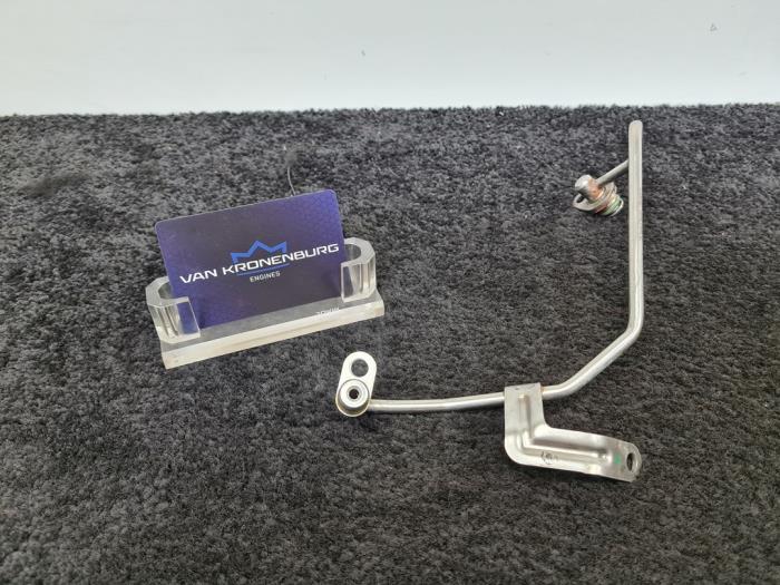 Usagé Conduit (divers) Porsche Macan (95B) 3.6 V6 24V Turbo Prix € 50,00 Prix TTC proposé par Van Kronenburg Engines