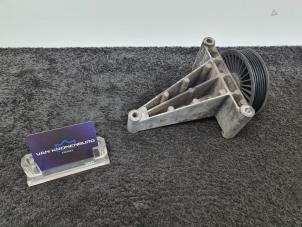 Used Drive belt tensioner Mercedes Sprinter 3,5t (906.63) 313 CDI 16V Price € 34,94 Inclusive VAT offered by Van Kronenburg Engines