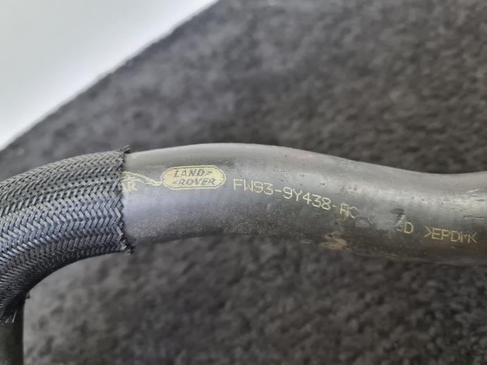 Water hose connection from a Jaguar F-Pace 3.0 D 24V AWD 2018