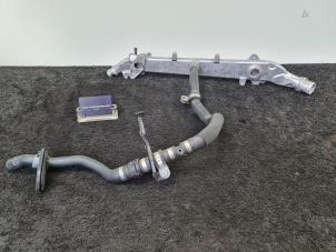 Gebrauchte Wasserrohr Audi RS 5 (8T3) 4.2 V8 32V Preis € 30,00 Mit Mehrwertsteuer angeboten von Van Kronenburg Engines