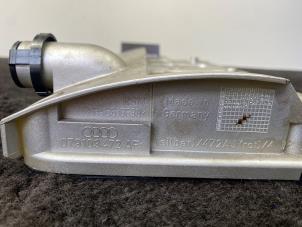 Ventildeckel van een Audi RS 5 (8T3) RS5 4.2 V8 32V 2016