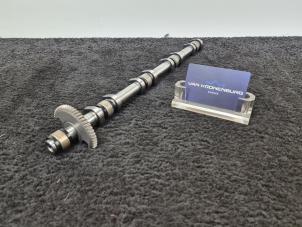 Used Camshaft BMW 5 serie (G30) M5 Competition 4.4 V8 32V TwinPower Turbo Price € 224,95 Inclusive VAT offered by Van Kronenburg Engines