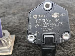 Ölstandsensor van een Volkswagen Polo V (6R) 1.4 TDI 2014