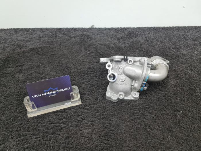 Neuf Boitier papillon Opel Vivaro 2.0 CDTI 150 4x4 Prix € 39,95 Prix TTC proposé par Van Kronenburg Engines