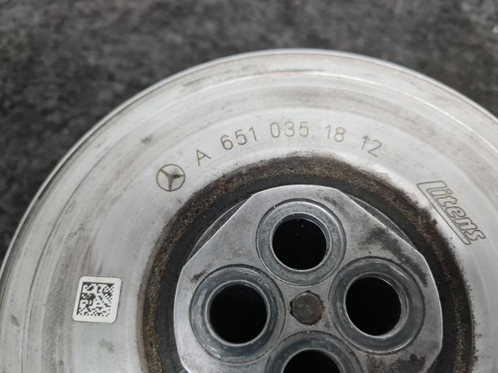 Crankshaft pulley from a Mercedes-Benz Vito (639.6) 2.2 113 CDI 16V 4x4 Euro 5 2012