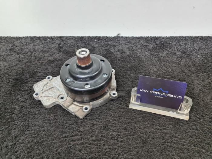Usagé Pompe à eau Mercedes Vito (639.6) 2.2 113 CDI 16V 4x4 Euro 5 Prix € 40,00 Prix TTC proposé par Van Kronenburg Engines