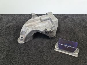 Used Engine mount Mercedes Sprinter 3,5t (906.73) 316 CDI 16V Price € 20,00 Inclusive VAT offered by Van Kronenburg Engines