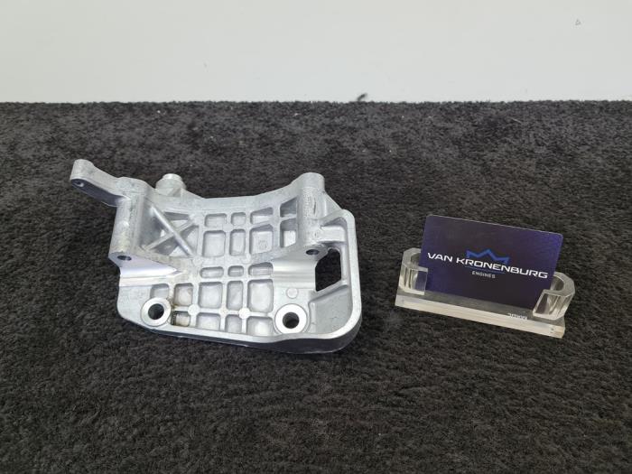 New Alternator lower bracket Audi A6 (C7) 3.0 TDI V6 24V Quattro Price € 50,00 Inclusive VAT offered by Van Kronenburg Engines