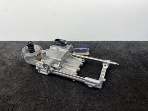 Usagé Pompe à huile BMW 6 serie (E63) 645 Ci 4.4 V8 32V Prix € 99,99 Prix TTC proposé par Van Kronenburg Engines