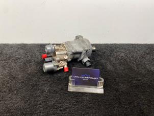 Used Electric fuel pump BMW 3 serie (E92) 335i 24V Performance Power Kit Price € 325,01 Inclusive VAT offered by Van Kronenburg Engines