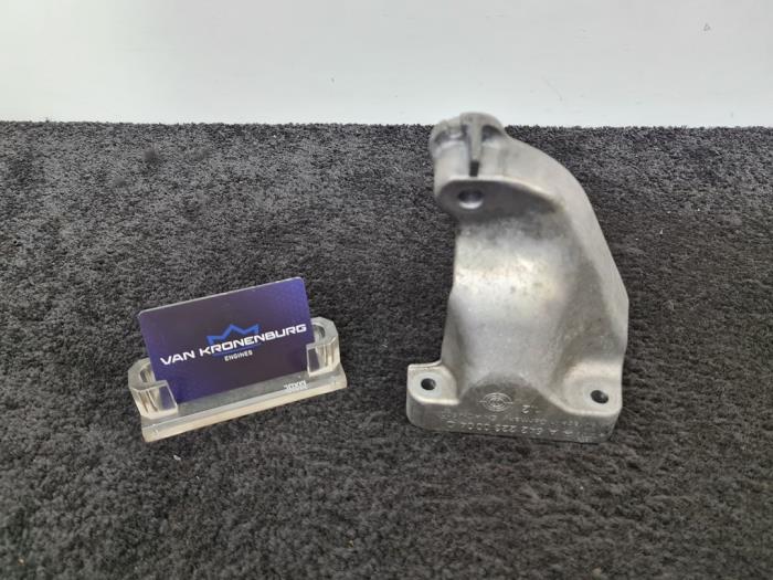 Used Engine mount Mercedes E (W211) 3.0 E-320 CDI 24V Price € 24,95 Inclusive VAT offered by Van Kronenburg Engines