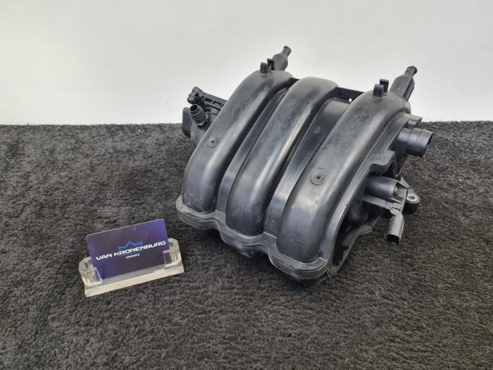 Używane Kolektor dolotowy Volkswagen Polo VI (AW1) 2.0 GTI Cena € 25,00 Z VAT oferowane przez Van Kronenburg Engines