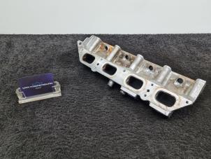 Used Intake manifold Renault Clio III (BR/CR) 1.4 16V Price € 35,01 Inclusive VAT offered by Van Kronenburg Engines