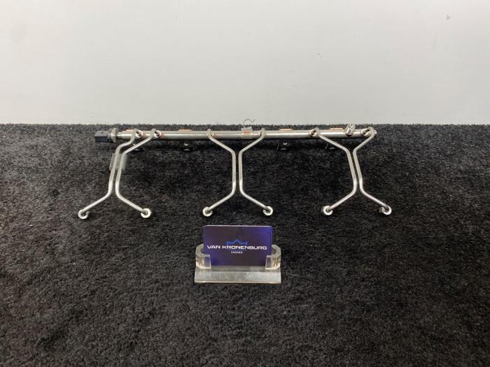Neuf Système d'injection BMW 3 serie (F30) M3 3.0 24V TwinPower Turbo Prix € 149,96 Prix TTC proposé par Van Kronenburg Engines
