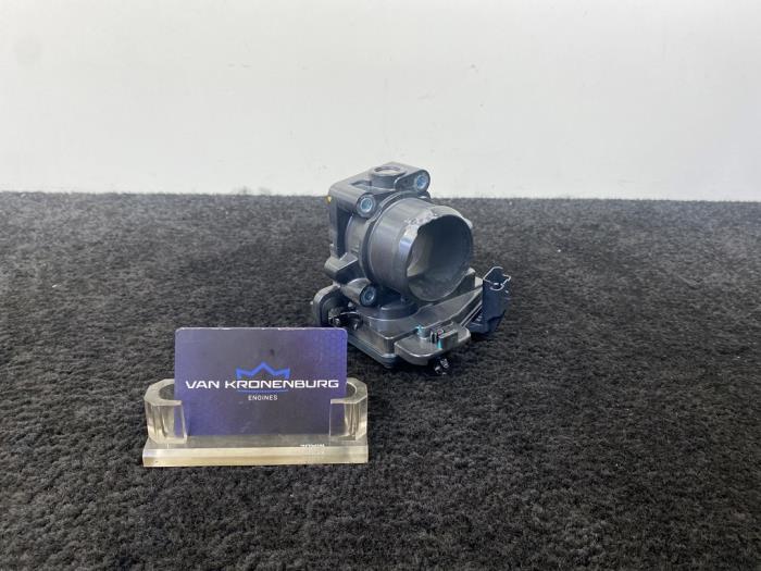 Neuf Boitier papillon Opel Vivaro 2.0 CDTI 122 Prix € 15,00 Prix TTC proposé par Van Kronenburg Engines