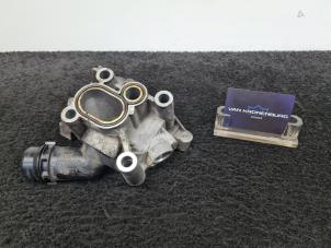 Usados Soporte de bomba de aire acondicionado Audi A6 (C7) 3.0 TDI V6 24V Quattro Precio € 48,00 IVA incluido ofrecido por Van Kronenburg Engines